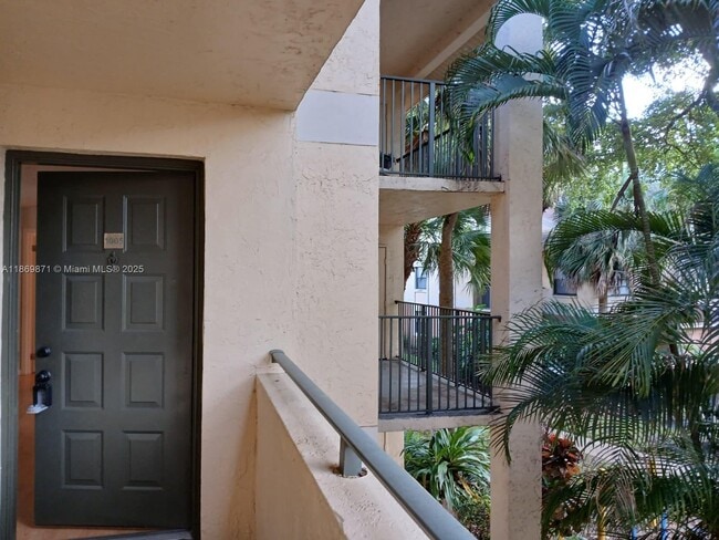 Building Photo - 9999 Summerbreeze Dr