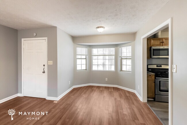 Foto del edificio - 445 Meadowbrook Dr