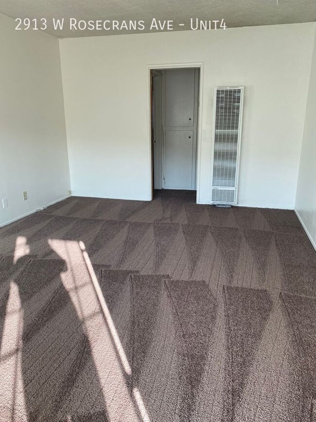 Foto del edificio - 2913 Rosecrans Ave