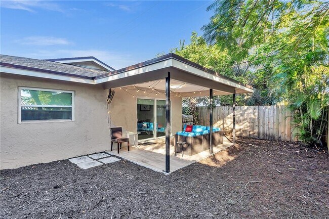 Building Photo - 60 NW 45th Ct