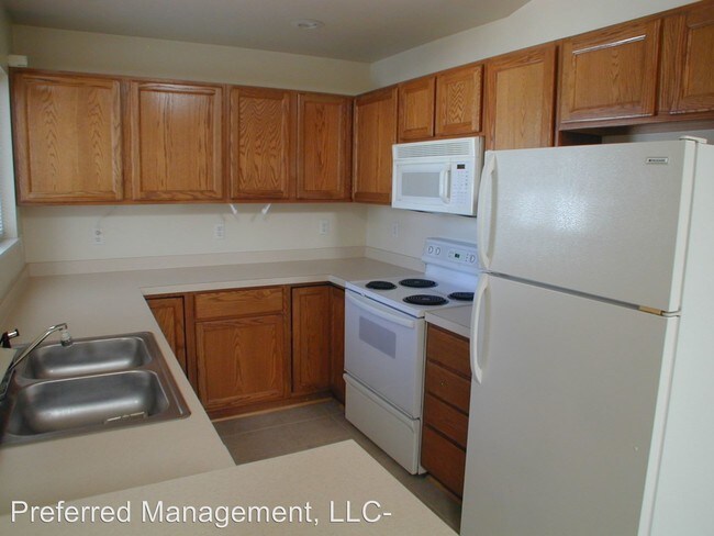 Building Photo - 4611 Cottage Ln