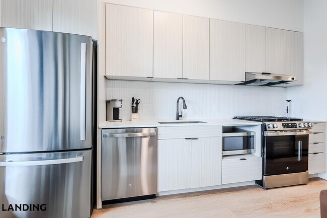 Foto del edificio - 2623 Keene St