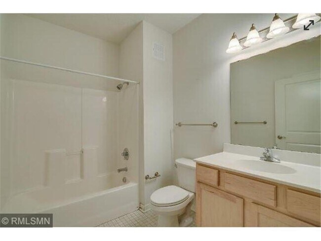 Foto del edificio - 619 SE 8th St