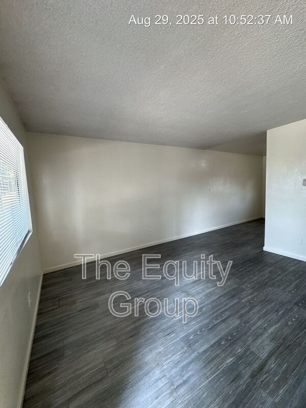 Foto del edificio - 149 N Castle Rock St
