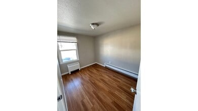 Building Photo - 1303 W 23rd Ave