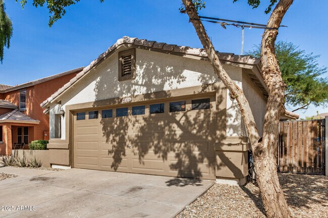 Building Photo - 8218 W Superior Ave