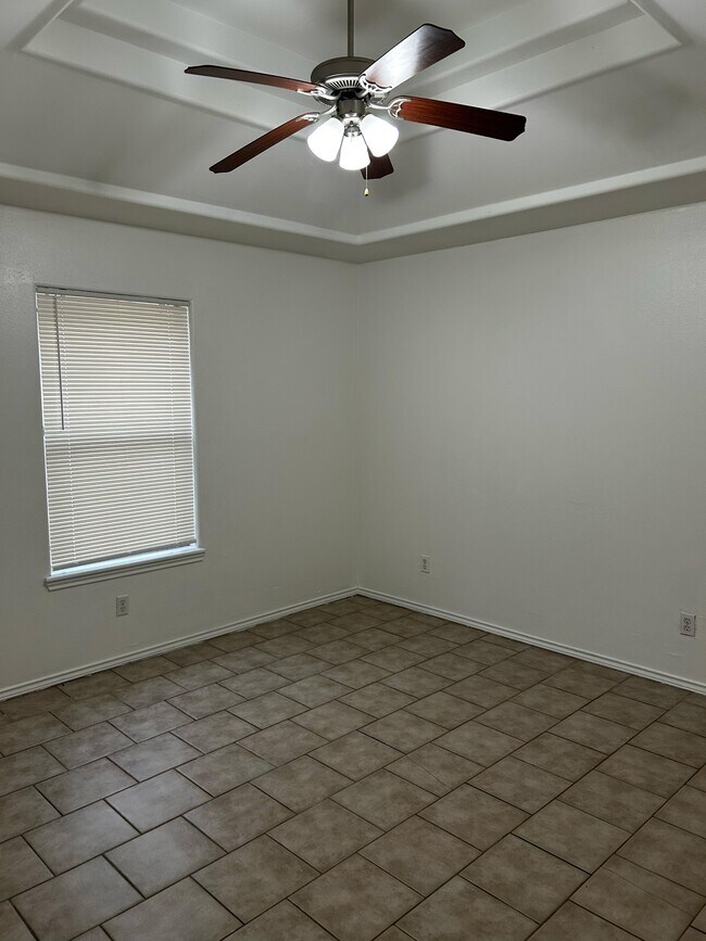 Foto del edificio - 2321 Moonlight Ln