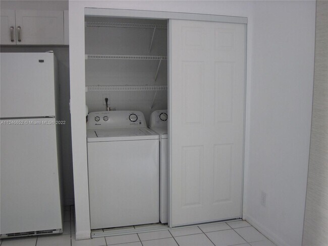 Building Photo - 16053 Emerald Cove Rd