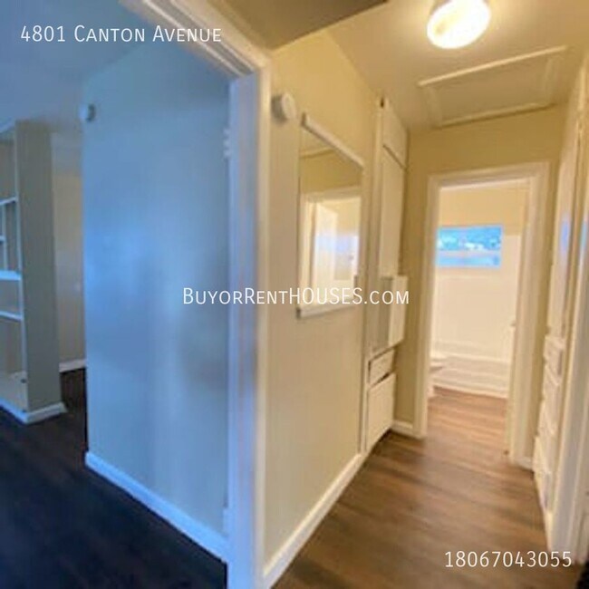 Building Photo - RENT is $795+ Pay $0 deposit at Move-In
