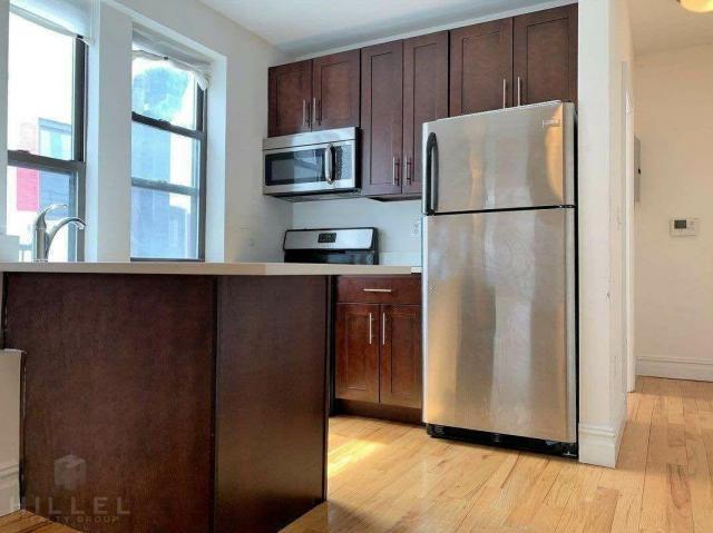 Foto principal - 1 bedroom in ASTORIA NY 11105