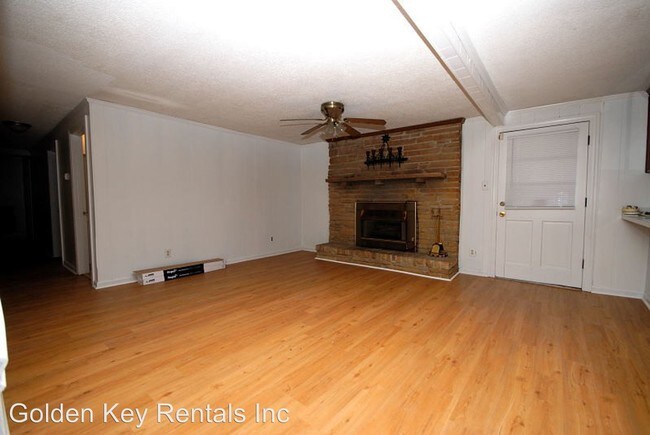 Foto del edificio - 3 br, 2 bath House - 1717 Tommy's Rd.