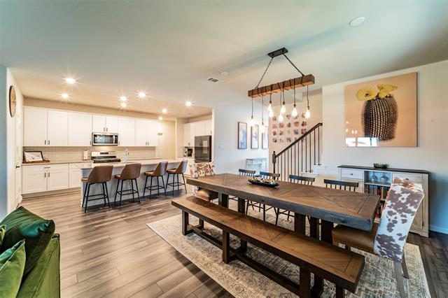 Building Photo - 14040 Comet Pl