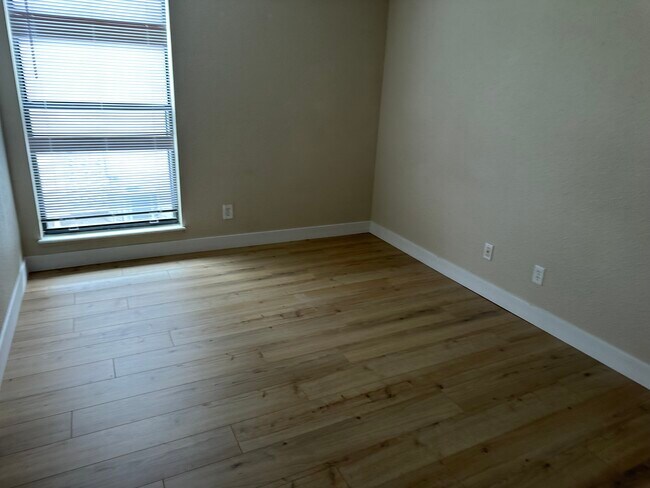 2nd bedroom - 9867 E Peakview Ave