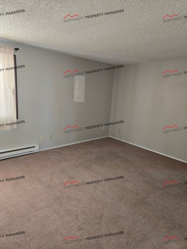 Foto del edificio - R40A