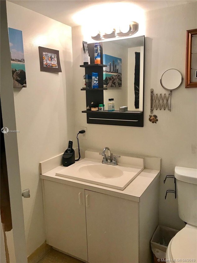 Primary Photo - BOSTON PLAZA CONDO