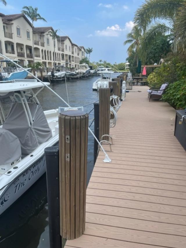 Boat Docks - 812 Chukker Rd