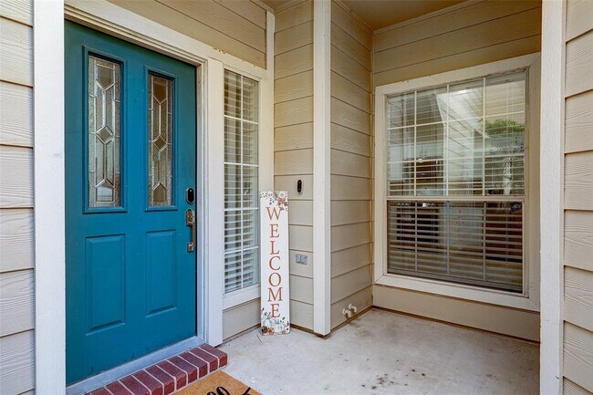 Building Photo - 43 S Avonlea Cir