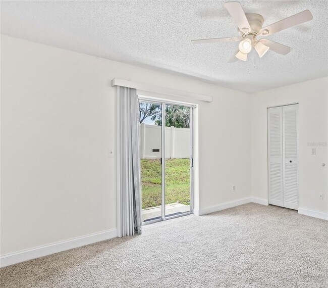 Foto del edificio - 6709 Devonshire Ln