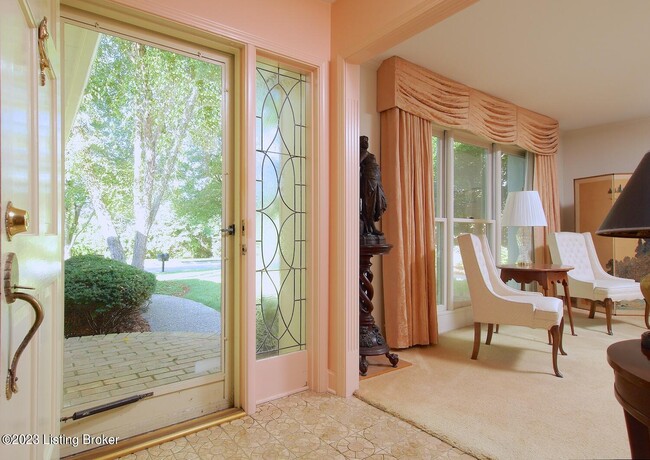 Foto del edificio - 5805 Coach Gate Wynde
