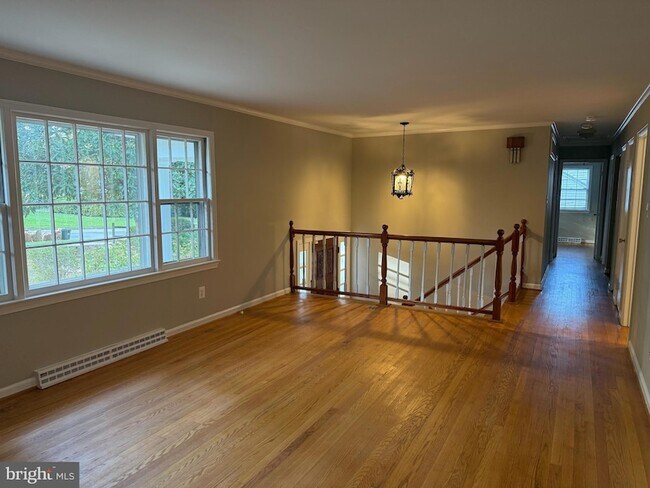 Foto del edificio - 4005 King Arthur Rd