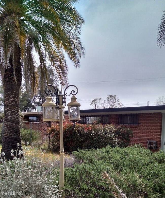 Foto del edificio - 3 br, 2 bath House - 7334 E Princeton Dr