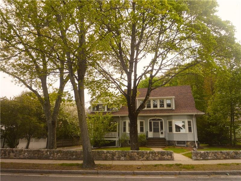 Photo - 163 Pleasant St (Arlington, MA)