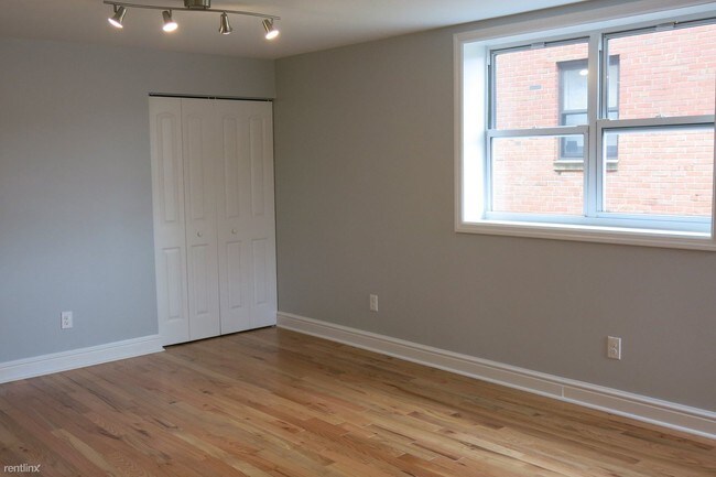 Building Photo - 1 br, 1 bath  - 7528 Penn Ave