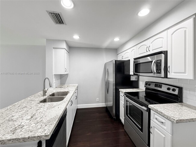 Building Photo - 1606 Veracruz Ln