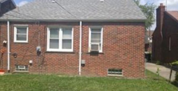 Foto del edificio - 11820 College St