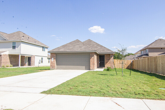 Primary Photo - Leonard Crossing - 1143 Marquis Drive, Bry...