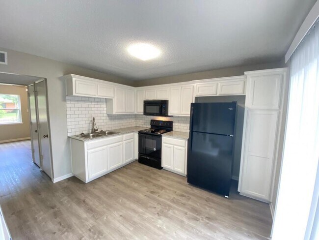 Foto del edificio - 601 N Marshall St. Henderson, TX