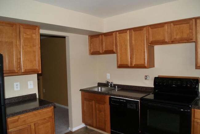 Building Photo - 9156 Stevens Ct
