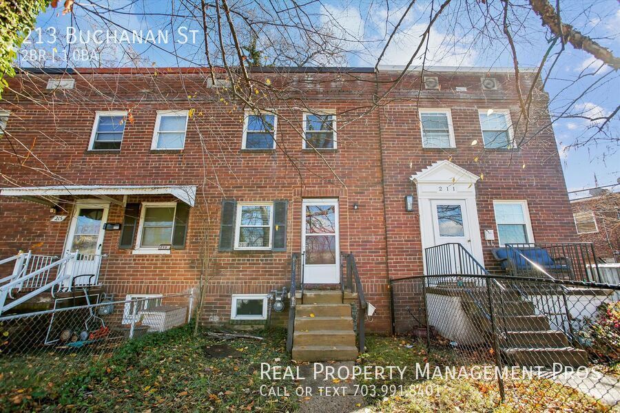 Photo - 213 Buchanan St-