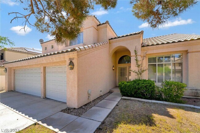 Foto del edificio - 2061 Sapphire Valley Ave