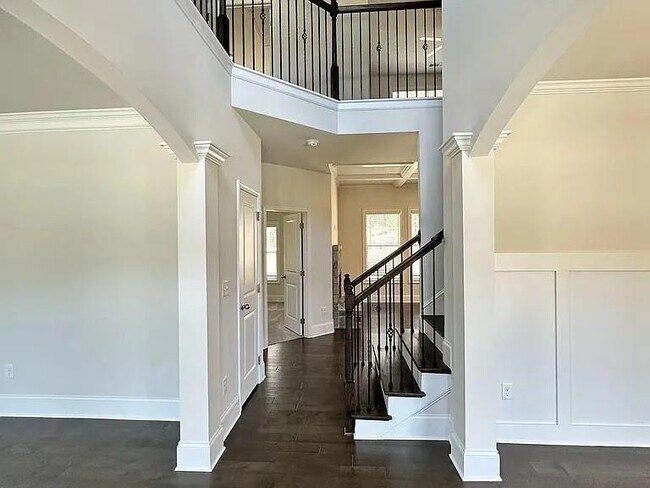 Foto del edificio - 1850 Silver Crst Wy