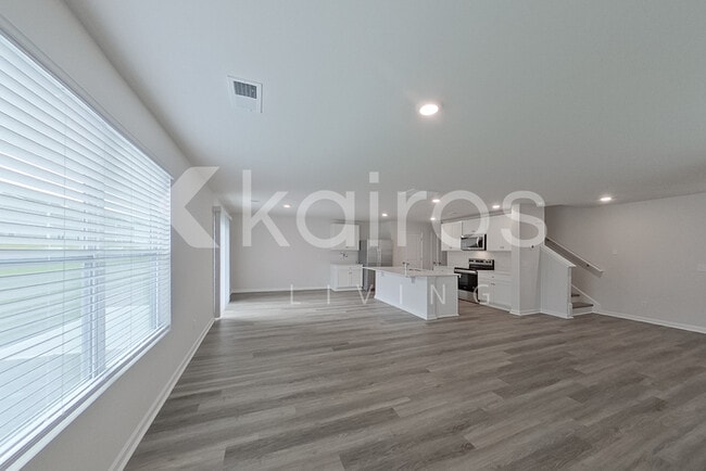 Foto del edificio - 135 Overstreet Way