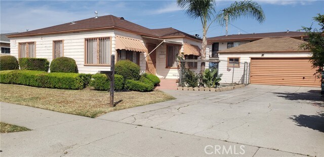 Foto principal - 832 S Greenwood Ave