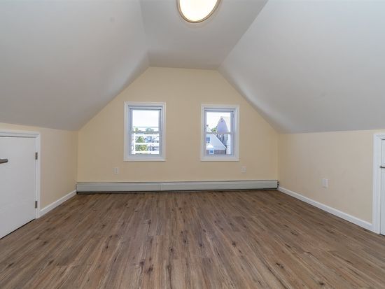 Building Photo - 124 75th St