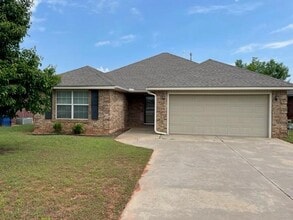 Building Photo - 605 E Juniper Ln