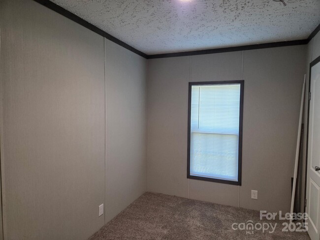 Foto del edificio - 213 Kimberly Cir