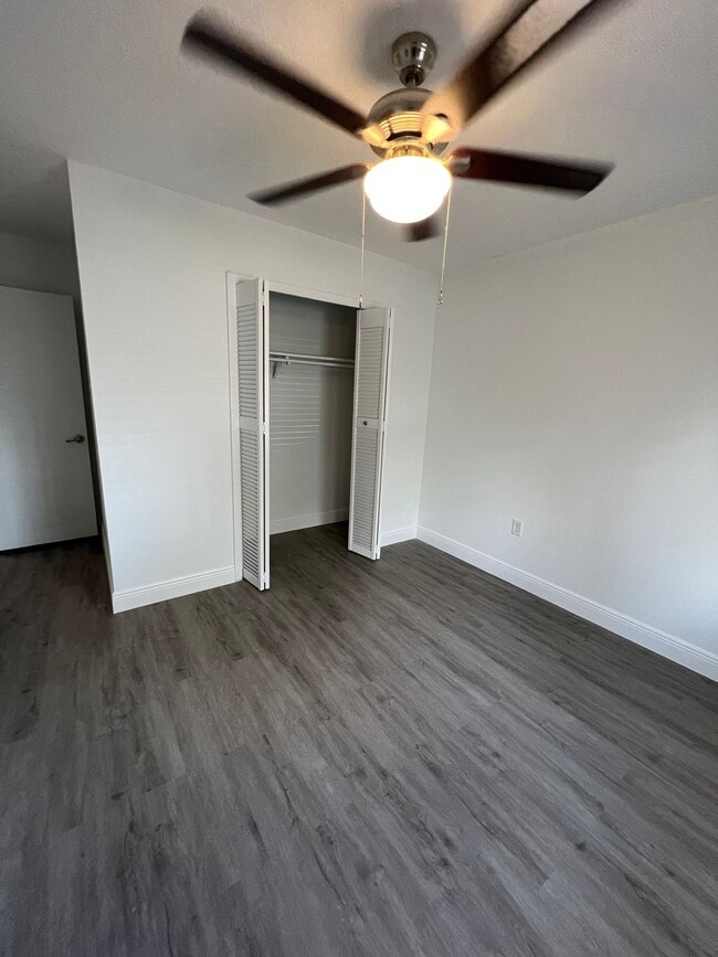 Foto del edificio - 1918 S Conway Rd