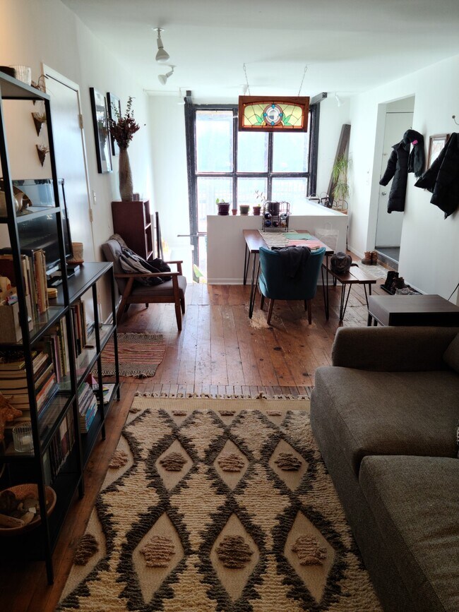 Foto del edificio - 820 W 19th St