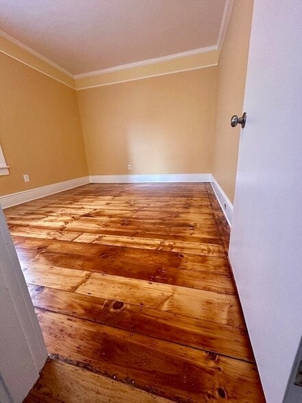 Building Photo - 7 Dupont St