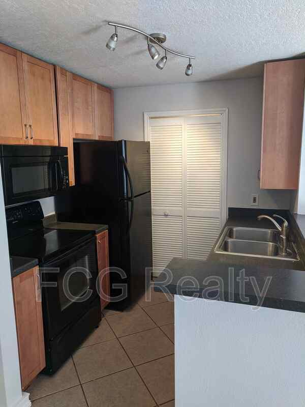 Foto del edificio - 6154 Westgate Dr