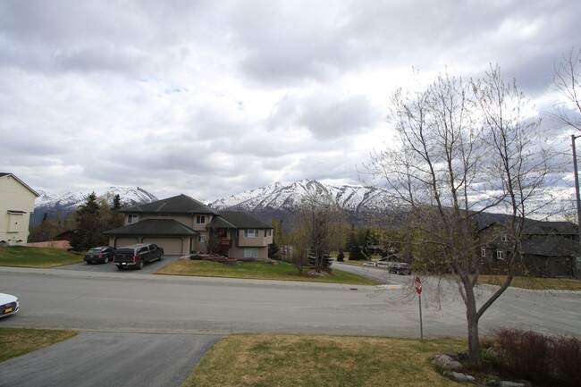 Foto del edificio - Beautiful 4 Bedroom Eagle River Home!