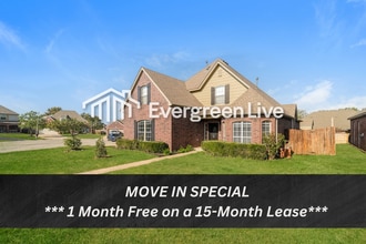 Building Photo - 1212 East Canton St S