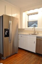 Building Photo - 40 Lanneau Dr