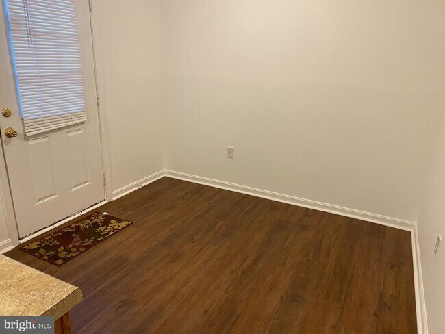 Building Photo - 4115 Bluebird Dr