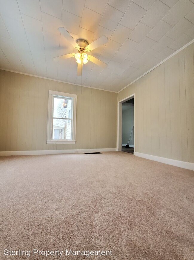 Building Photo - 4 br, 1 bath House - 99 Canton st
