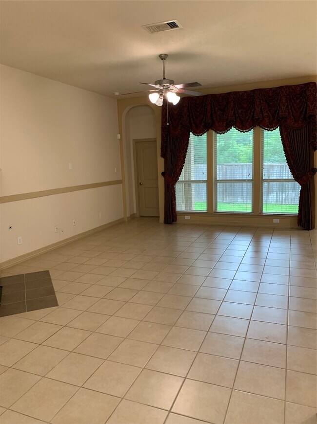 Foto del edificio - 254 Hearthshire Cir